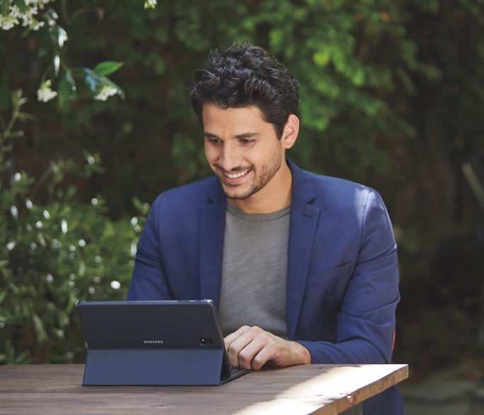 Gift gurus shop well on the Galaxy Tab S4