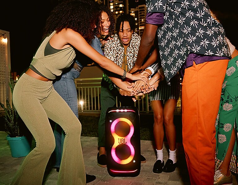 Up to 18 hours of play time* Up to 18 hours of play time*