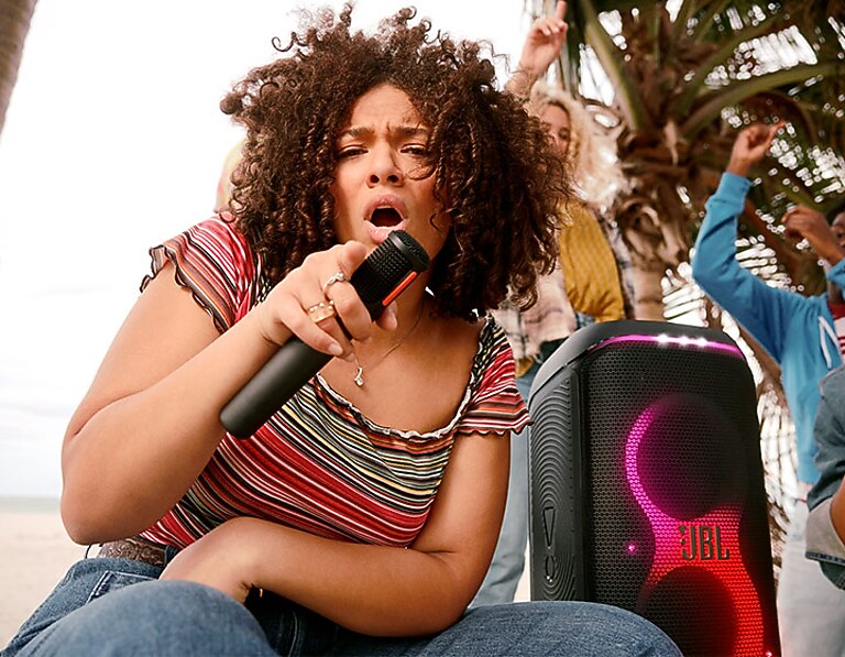 Clear voice, crisp sound Clear voice, crisp sound