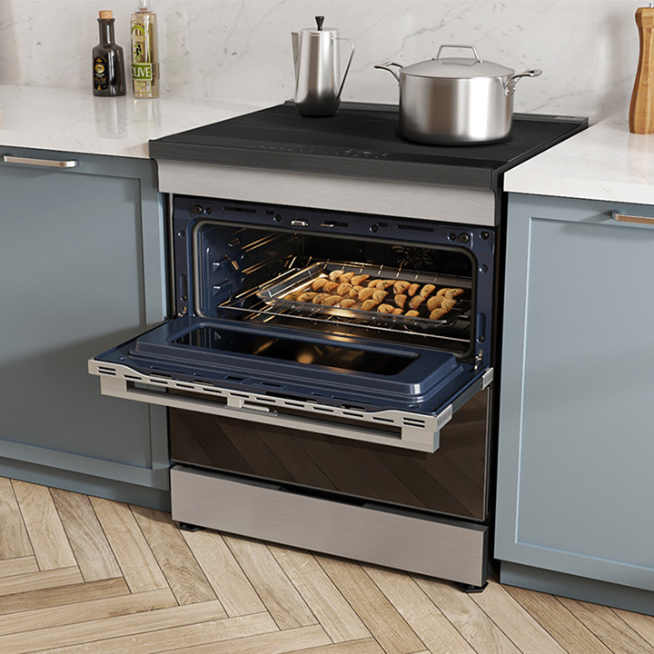 Flex Duo™ Samsung Stainless Steel Slide-In Induction Range with Flex Duo™