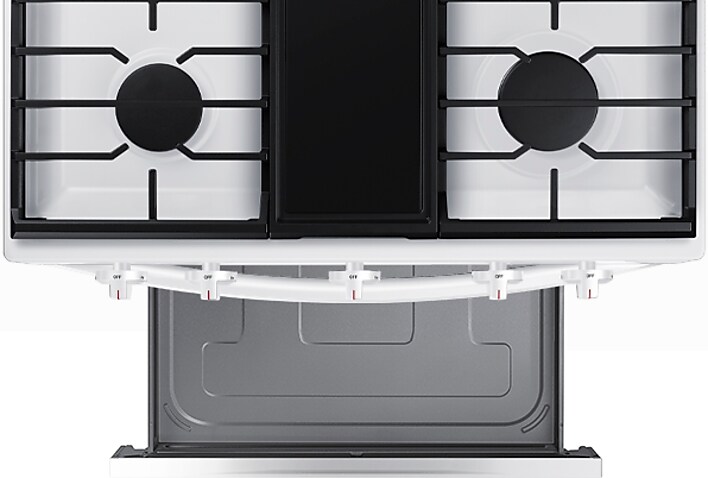 Extra space for your cookware Extra space for your cookware