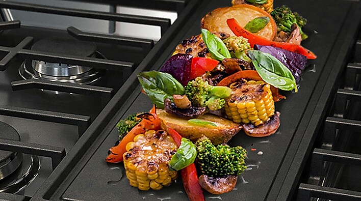 Grill breakfast, lunch and dinner Grill breakfast, lunch and dinner