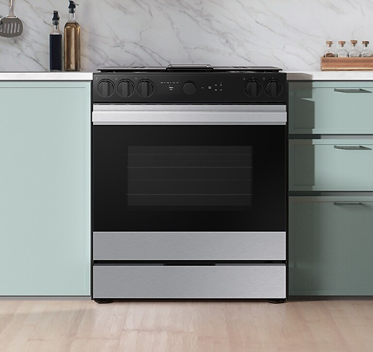 Seamless, stylish design Samsung Stainless Steel Slide-In Gas Range with Bespoke design