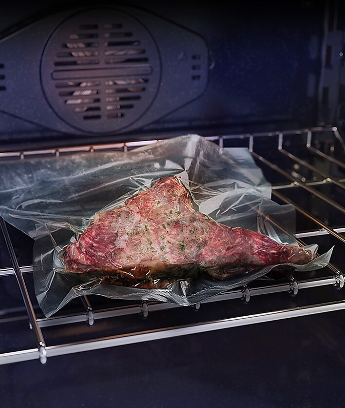 Samsung 30" Single Wall Oven with Air Sous Vide Samsung 30” Single Wall Oven with Air Sous Vide