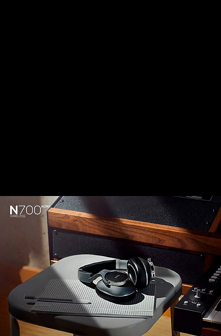 Engineered sound. Unparalleled comfort. Engineered sound. Unparalleled comfort.