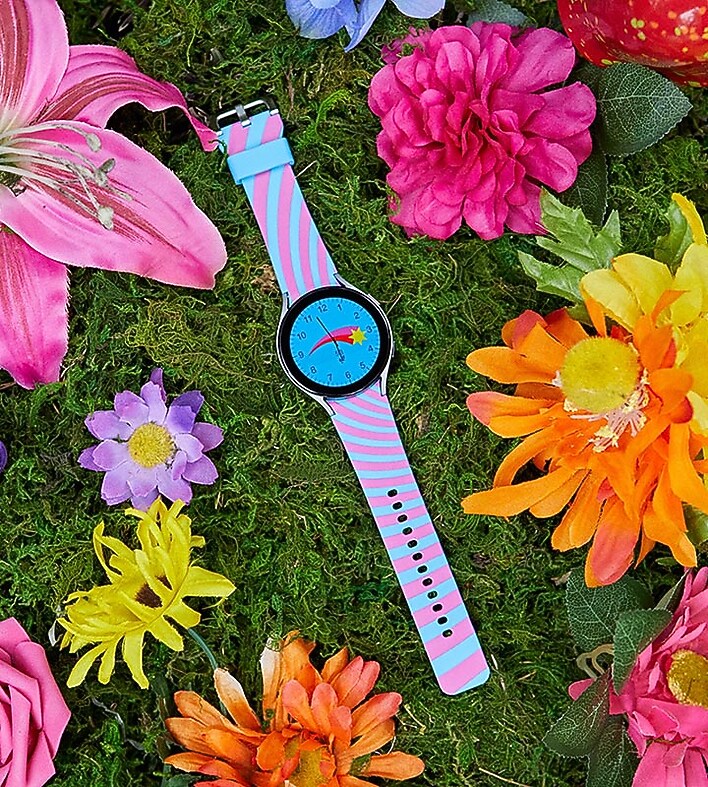 Matching watch faces designed by JADEN. Matching watch faces designed by JADEN.