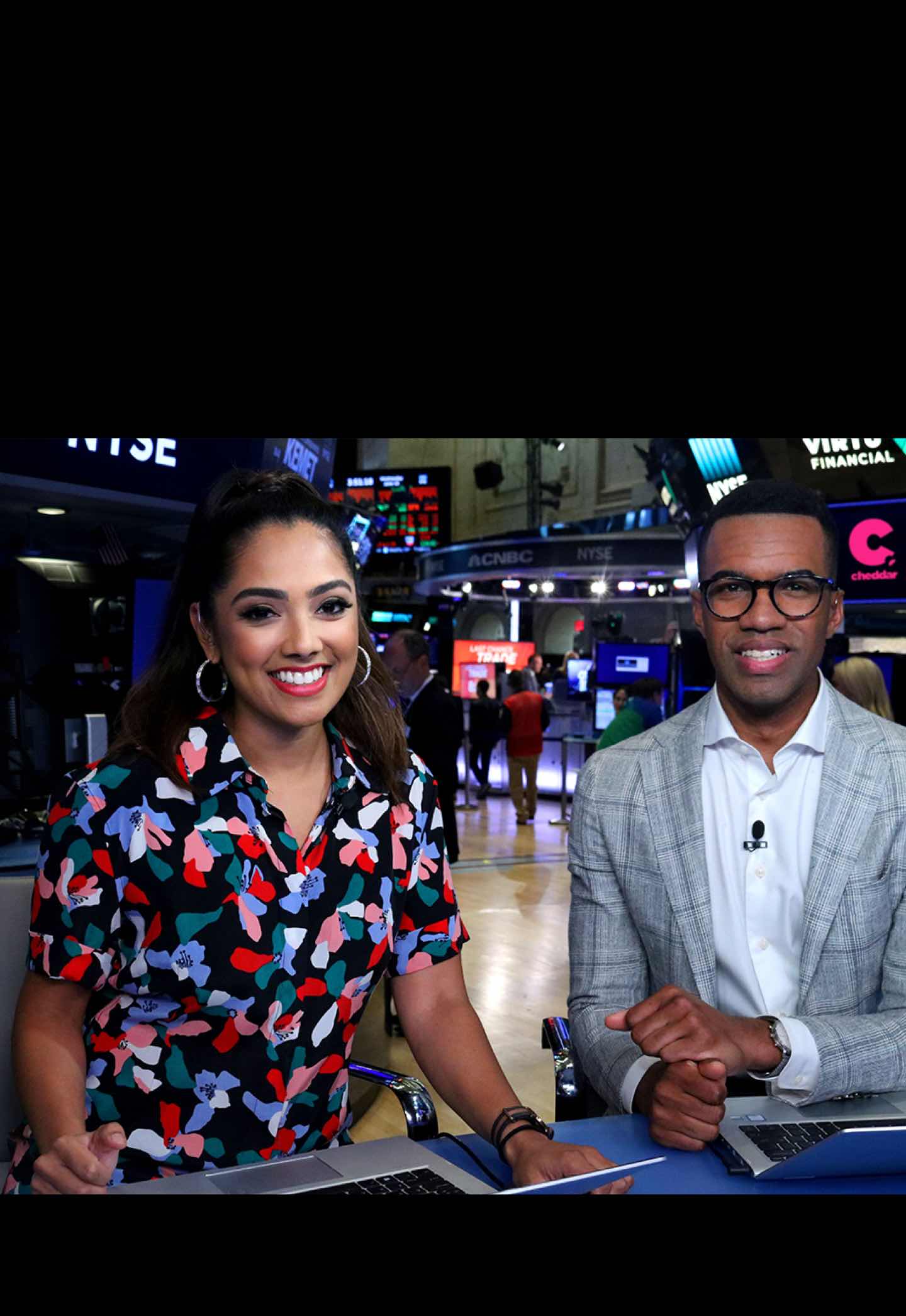 Keep your finger on the pulse Keep your finger on the pulse with breaking news and 24/7 coverage on Samsung TV Plus