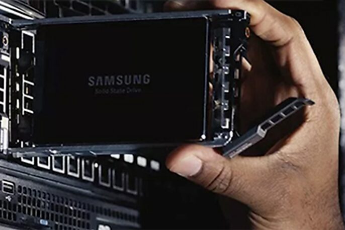 CarouselSlide Low-Cost and High-Output Storage Built for CDNs