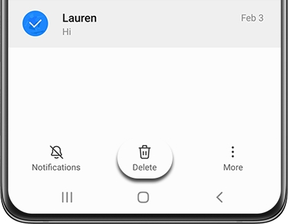 Move to Trash highlighted in the Messages app
