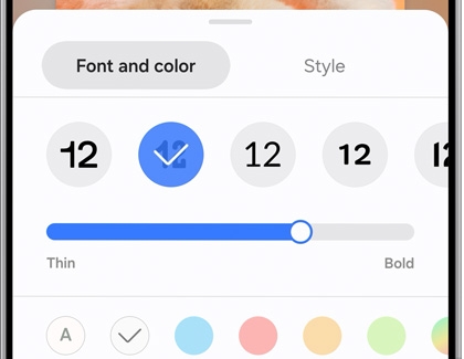 Galaxy S25 Ultra displaying the Font and color settings for the clock customization screen.