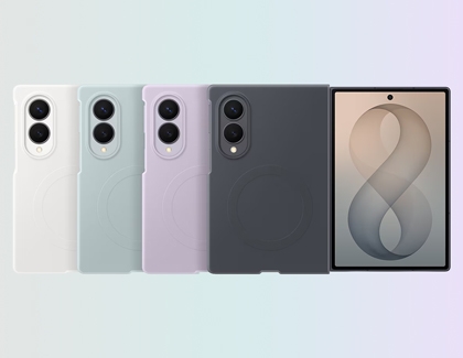 Four Galaxy Z Fold8 Ultra cases in white, green, purple, and gray lined up side by side next to a Galaxy Z Fold8 Ultra display.