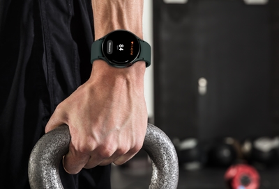 Person wearing Galaxy Watch4 while working out