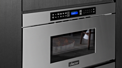 https://image-us.samsung.com/SamsungUS/dacor/products/cooking/microwaves/dmr30m977wm/mobile/12-Feature-DMR30M977W-FlushInstall.jpg