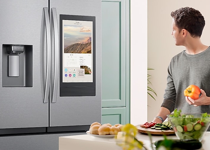 Family Hub™, it's more than a fridge