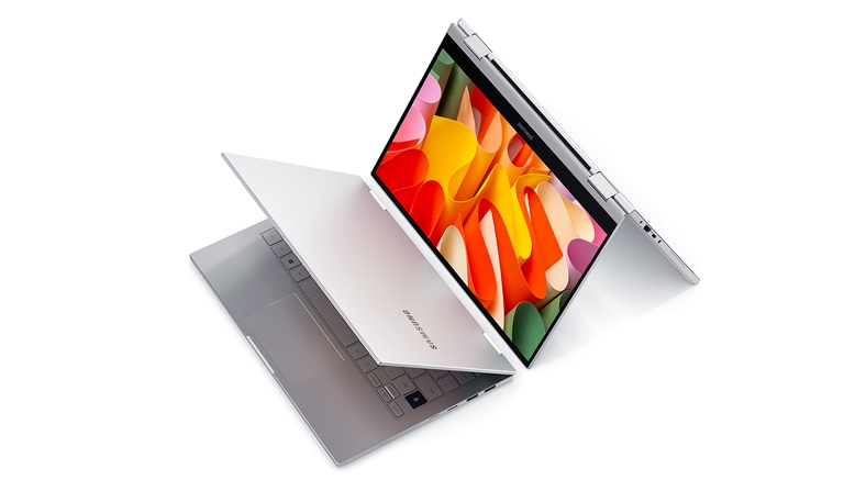 Step into QLED brilliance in a flexible 2-in-1 PC.