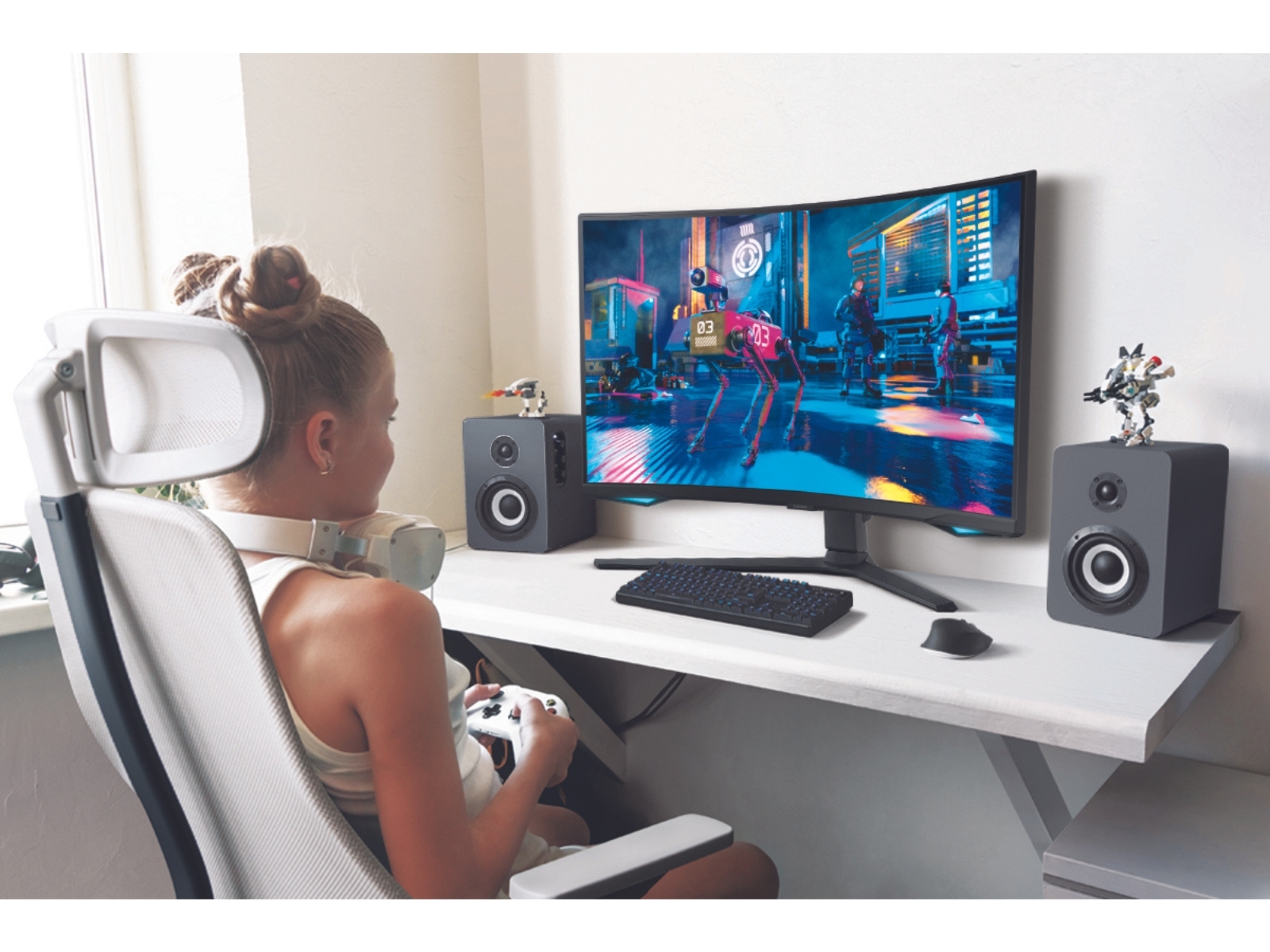 32 Odyssey Neo G7 4K UHD 165Hz 1ms(GTG) Quantum HDR2000 Curved