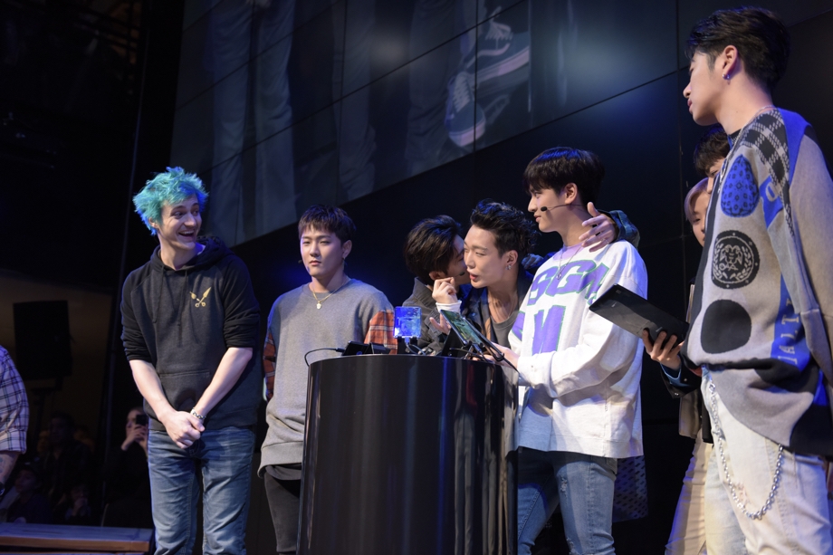 Ninja on stage with Chanwoo and members of iKON for the gaming panel discussion