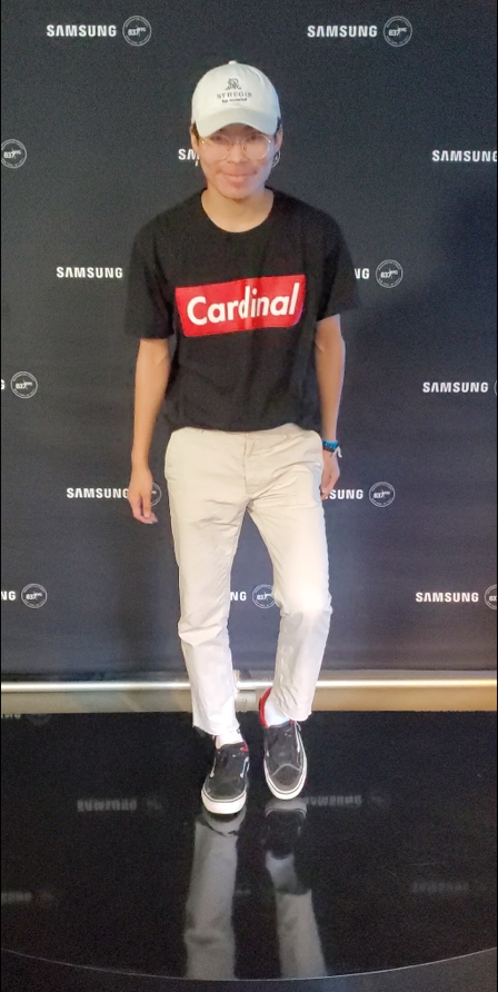 The winner of the dance competition shows off his version of the Fortnite iKONIK emote