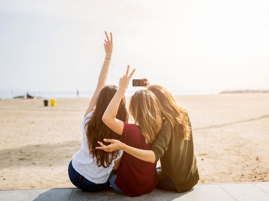 Avoid smartphone thumb and cell phone elbow by taking safe selfies