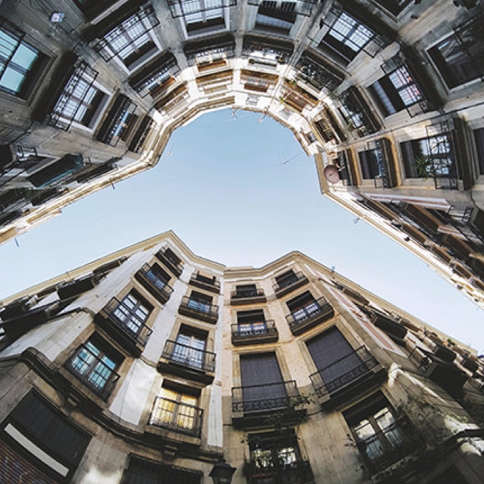 Barcelona’s famous architecture looks beautiful on a Samsung Galaxy S9+