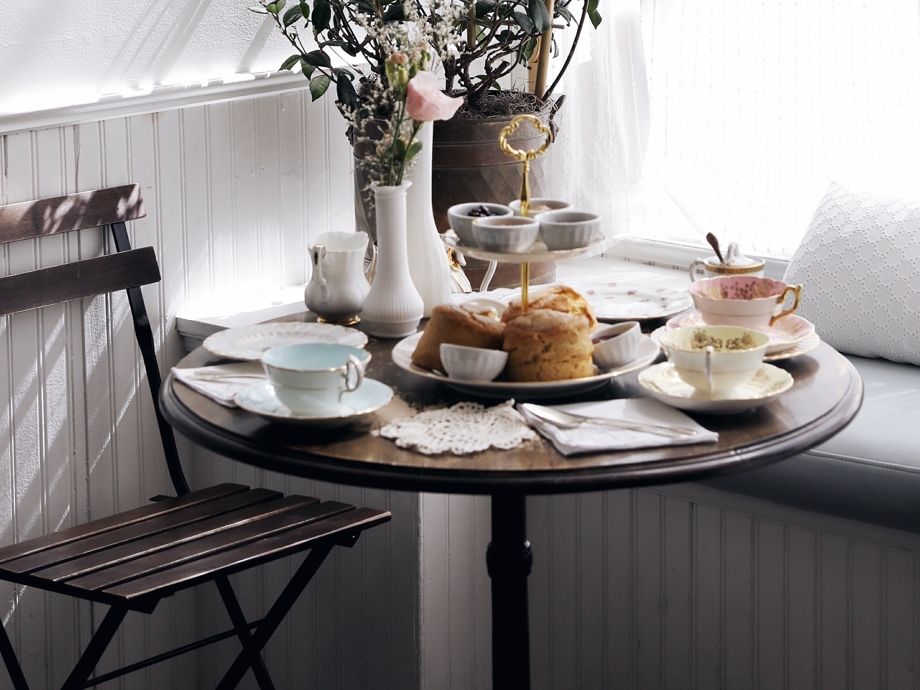 Using the grid to lineup food photography on the Galaxy Note8