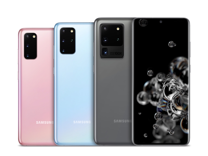 Back views of a Cloud Pink Galaxy S20, a Cloud Blue Galaxy 20+ and a Cosmic Grey Galaxy S20 Ultra 5G overlapping each other, the products are shown from side to side with the S20 on the bottom left