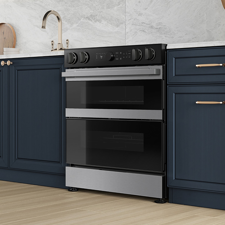 Samsung Stainless Steel Slide-In Dual Fuel Range with Bespoke design