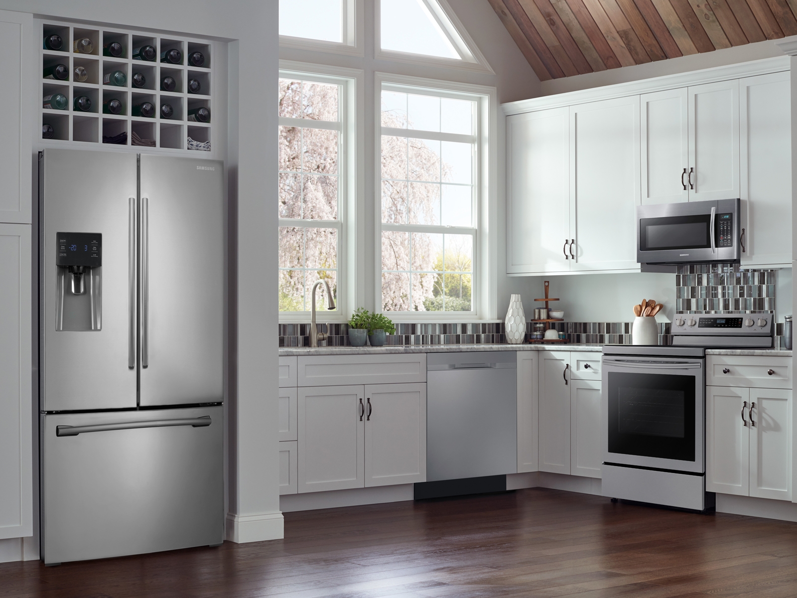 5.9 cu. ft. Freestanding Electric Range with True Convection & Steam ...