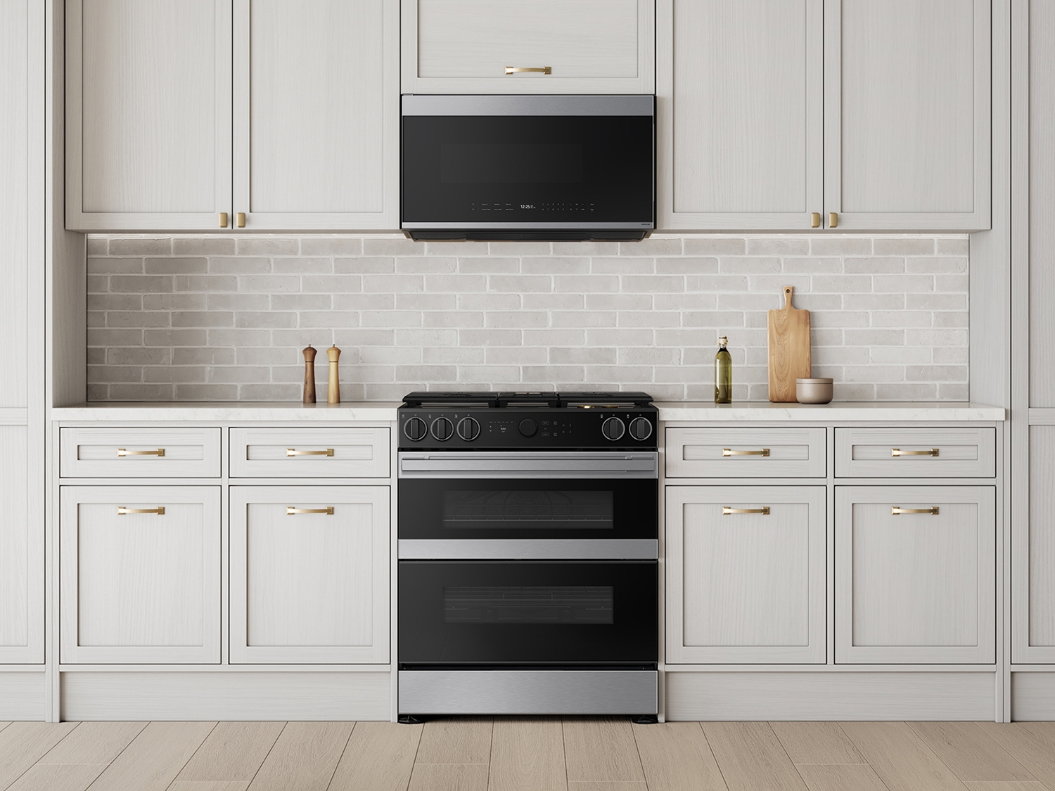 Thumbnail image of Bespoke Smart Slide-In Gas Range 6.0 cu. ft. with Flex Duo™ & Illuminated Precision Knobs in Stainless Steel