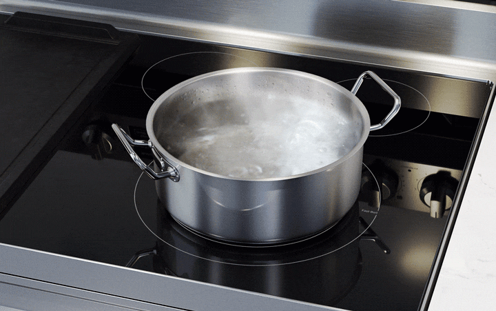 https://image-us.samsung.com/SamsungUS/home/home-appliances/ranges/ne63a6751ss-aa/features/NE63A6751SS_Triple-ring-flexible-cooktop_MO.gif?$feature-benefit-jpg$