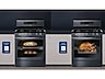 Thumbnail image of 5.8 cu ft. Smart Freestanding Gas Range with Flex Duo™ & Dual Door in Black Stainless Steel