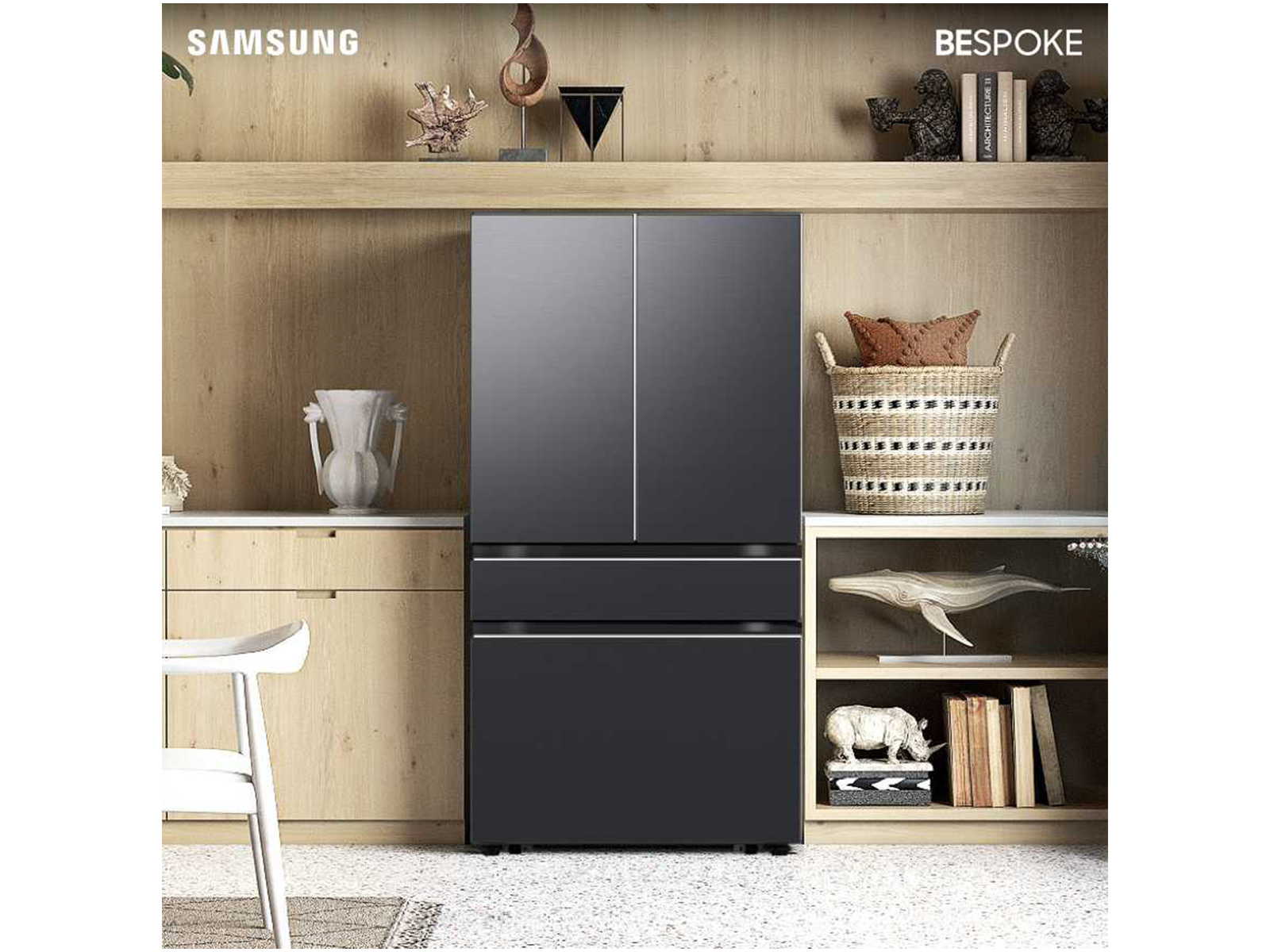 Bespoke 4-Door French Door Refrigerator (29 cu. ft.) with Customizable Door  Panel Colors and Beverage Center™ in Matte Black Steel Refrigerators -  BNDL-1646083165115