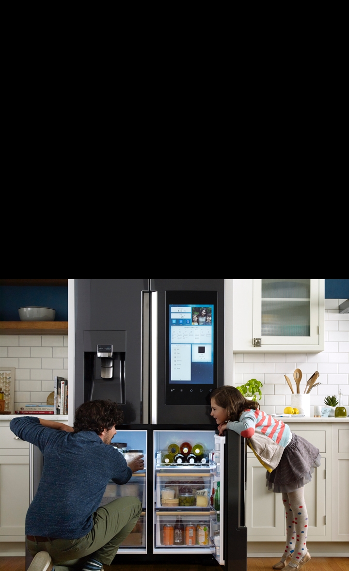 22 cu. ft. Family Hub™ Counter Depth 4-Door Flex™ Refrigerator in Black  Stainless Steel Refrigerator - RF22N9781SG/AA | Samsung US