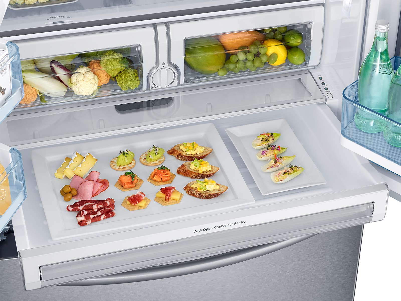Thumbnail image of 28 cu. ft. 3-Door French Door Food ShowCase Refrigerator with Dual Ice Maker