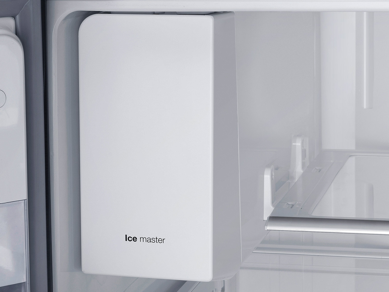 Interior vs. Exterior Fridge Water Dispensers: Which is Better?, Appliance  Center of Toledo