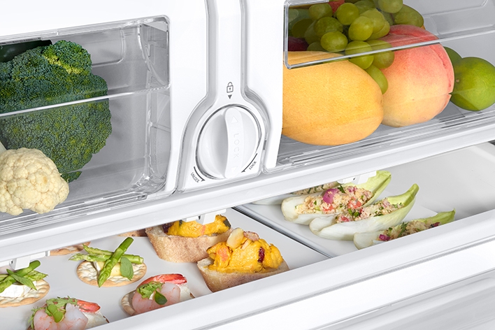 Two Humidity-Controlled Crisper Drawers