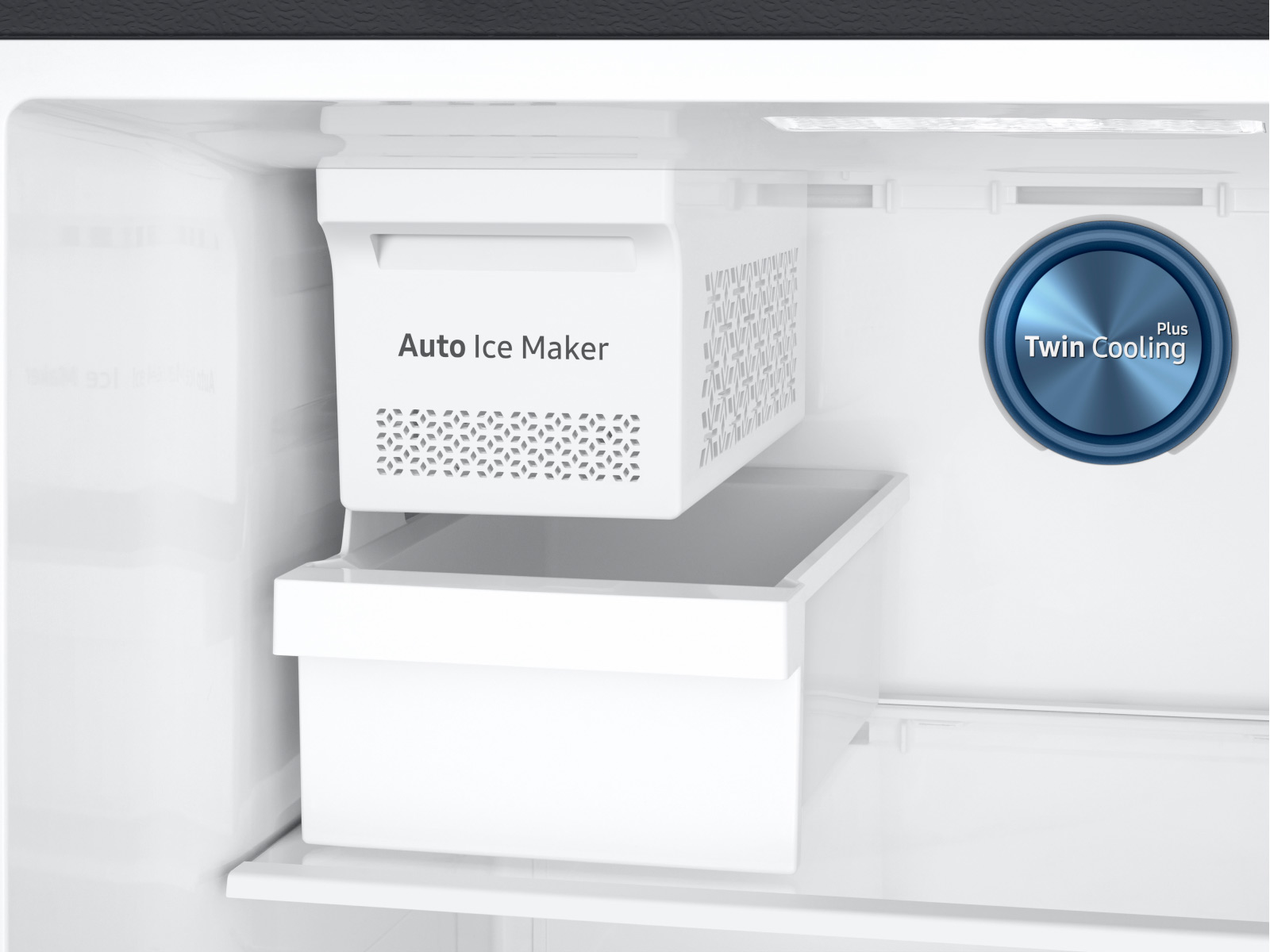 https://image-us.samsung.com/SamsungUS/home/home-appliances/refrigerators/top-mount/rt21m6215sr-aa/gallery/20171025/06_Refrigerator_Top_Freezer_RT21M6215SR_Automatic_Ice_Maker_CU_Silver-20171025.jpg?$product-details-jpg$