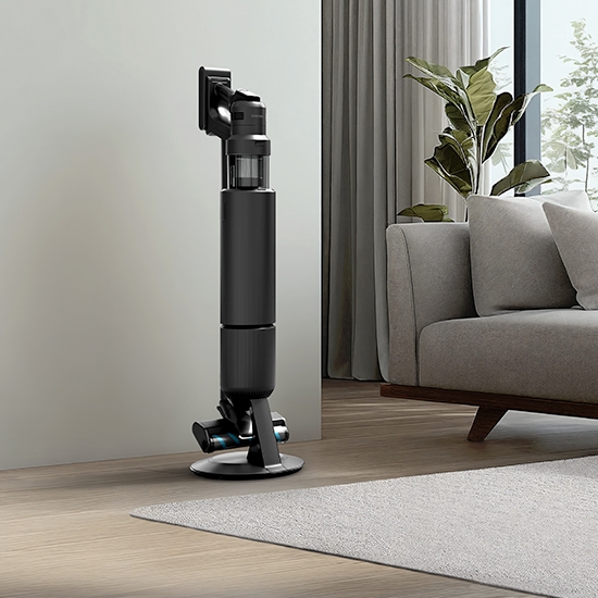 Easy empty & charge. All-in-one storage