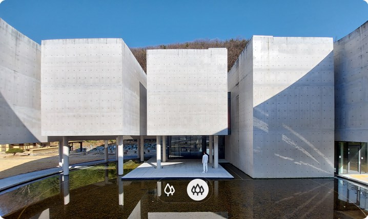 Go wider—a lot wider—with the ultra-wide lens