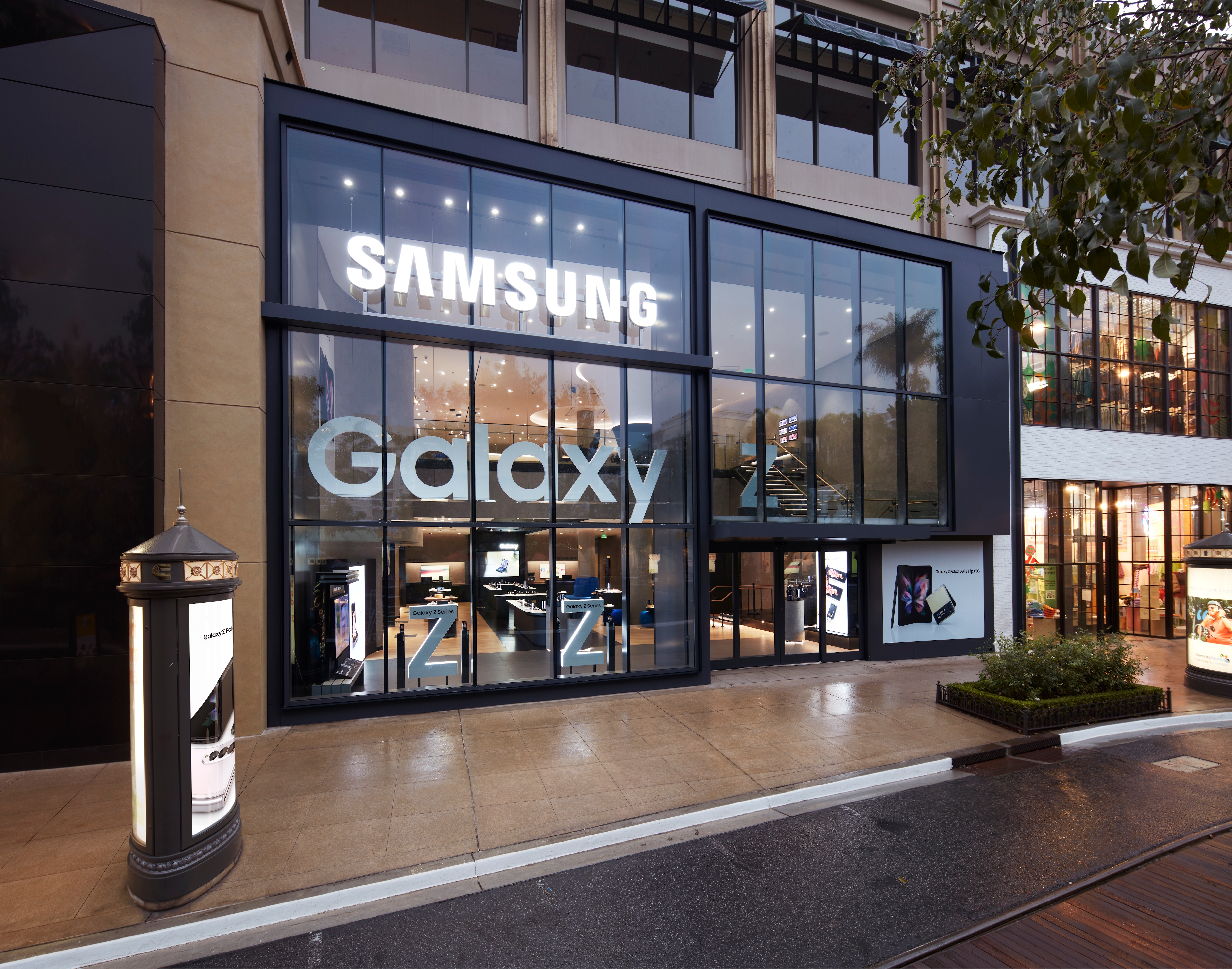 Samsung Experience Store Los Angeles