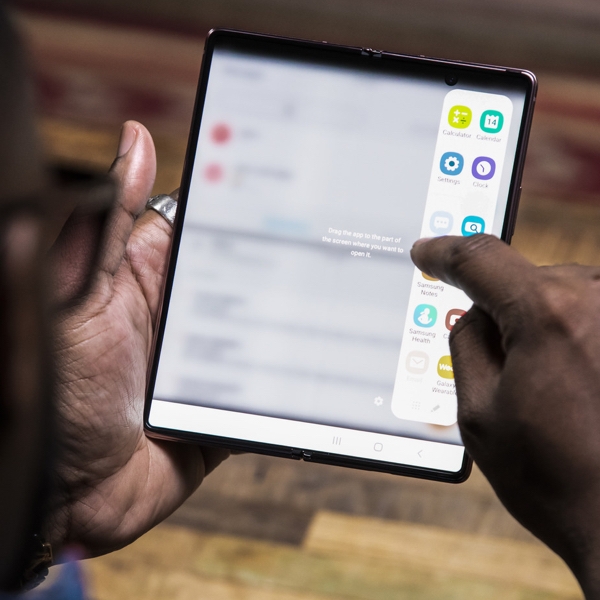 How to Use Multi-Active Window via Side Tray 