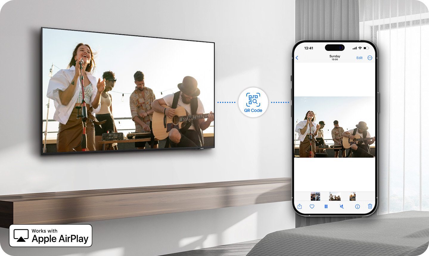 Effortless Streaming via Smart View / AirPlay