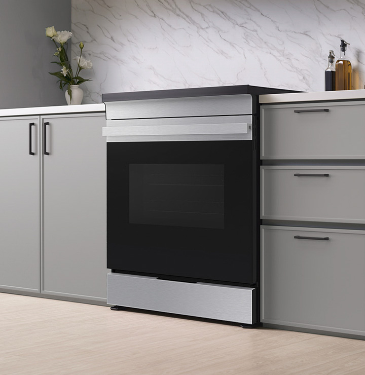 Samsung White Glass Slide-In Induction Range with Bespoke design