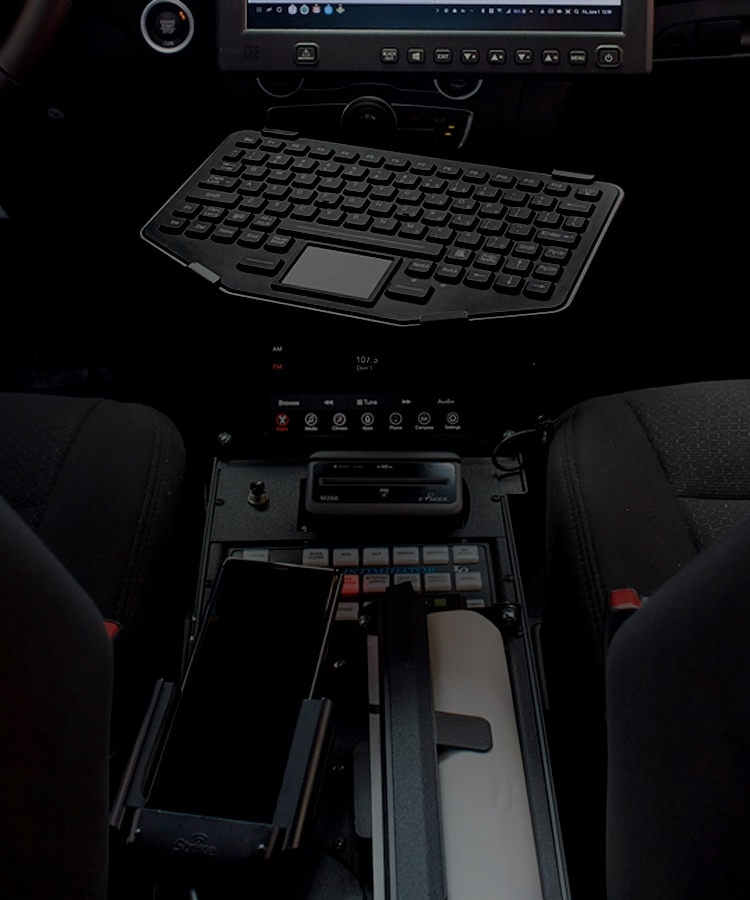 DeX in Vehicle for Insurance Personnel