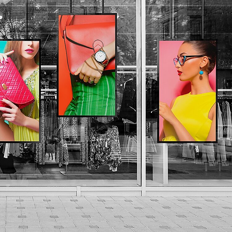 Reinvent the retail experience with Digital Signage Reinvent the retail experience with Digital Signage