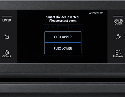 Flex Duo oven control panel with smart divider inserted while displaying FLEX UPPER and FLEX LOWER