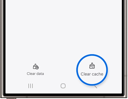 App info screen on a Samsung Galaxy device showing options to 'Clear data' and highlighted 'Clear cache' for app storage management.