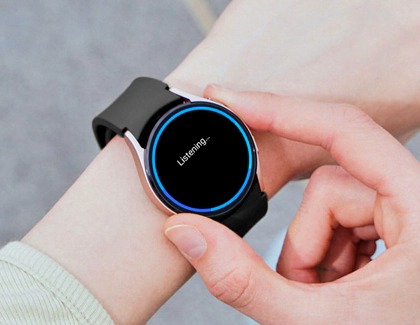 Person using Bixby on a Galaxy Watch
