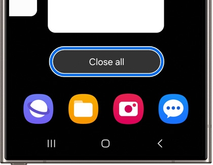 Close all button highlighted on a Galaxy phone