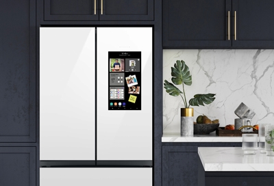 Family Hub screen on a Samsung Refrigerator